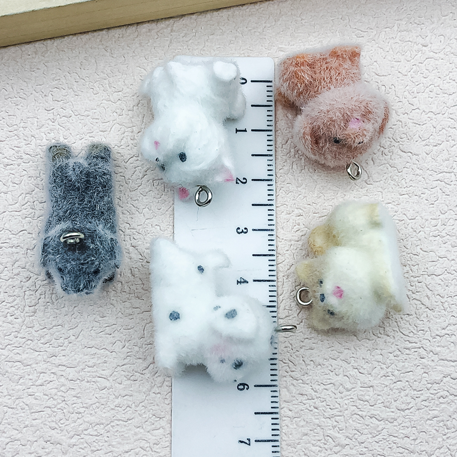 5pcs&1pc Flocked Resin Animal  - Resin Craft Material recensie en prijs